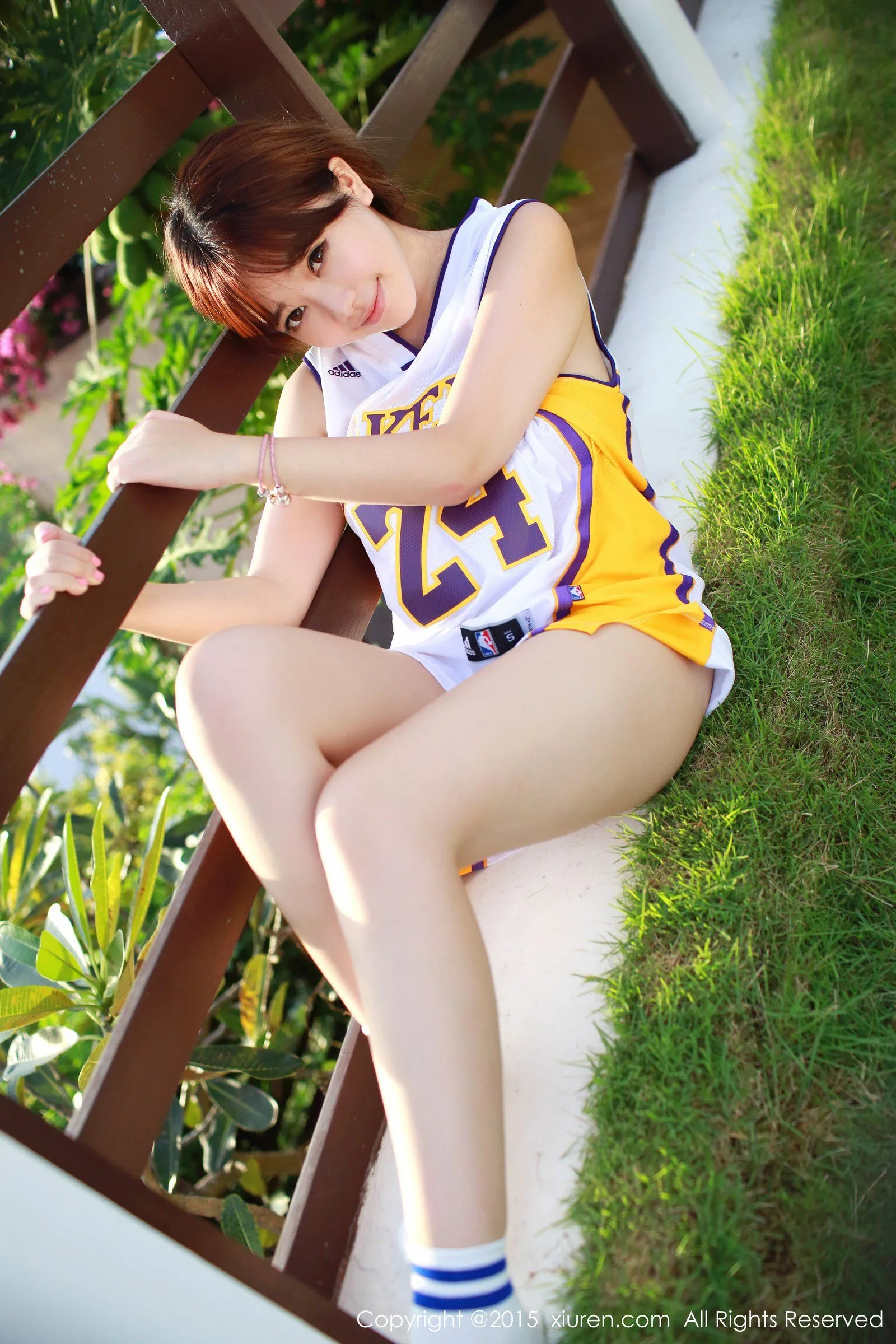 [XiuRen.com] Số 452 Lưu Phi Phi (Faye) - Áo bóng rổ Kobe + bộ dụng cụ trói buộc bằng băng dính - 15